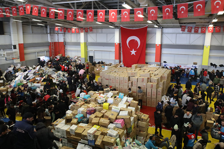 Depremzedelere yardım için neler yapılabilir?